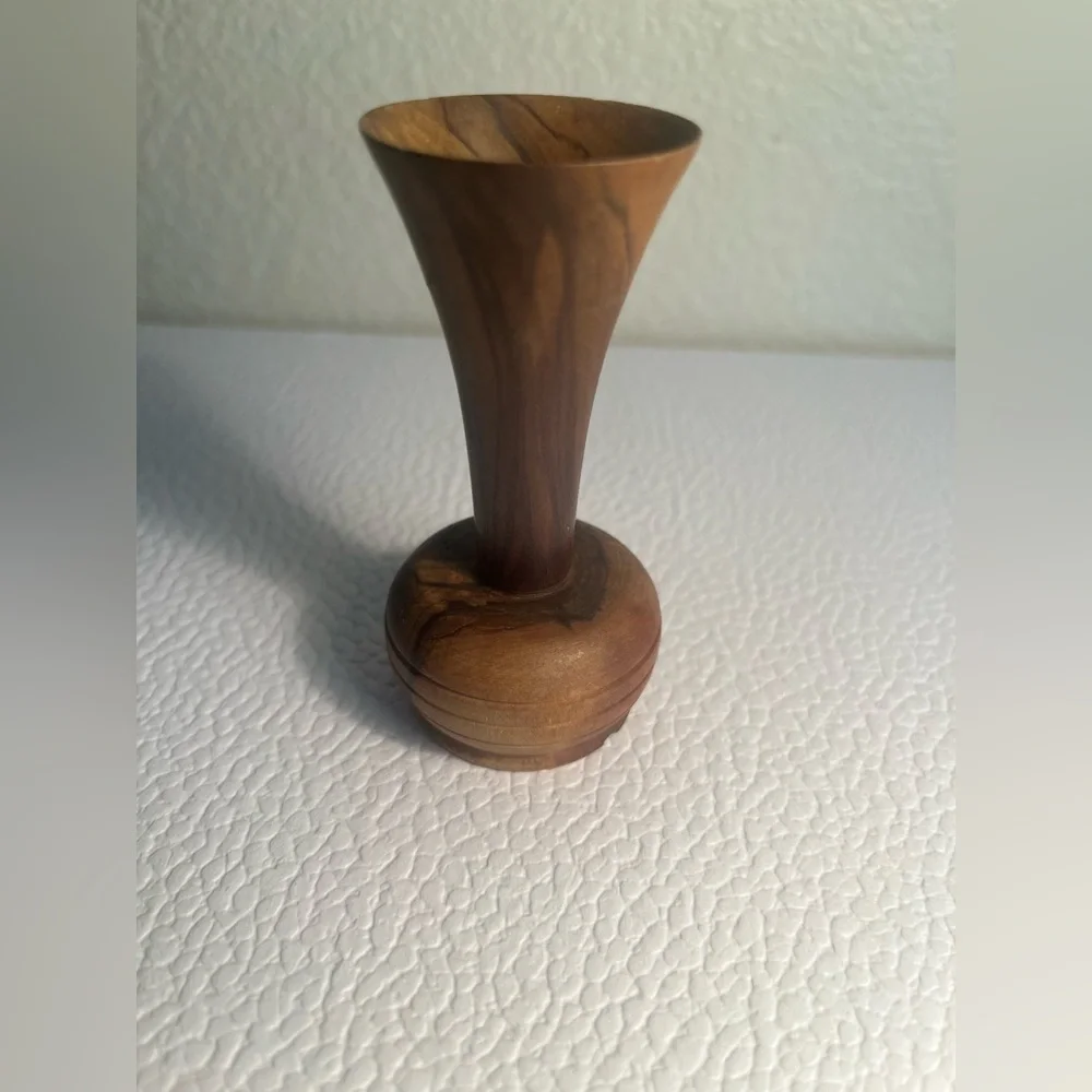 Elegant Wooden Vase ( mini )
